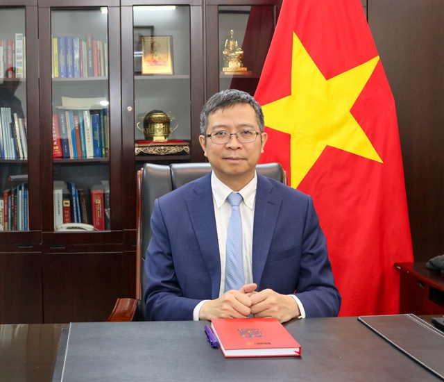 引援策略堪